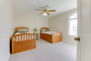 740 Hillock, Hollister, CA 95023 - Photo 30