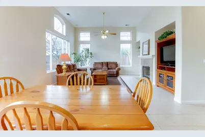 740 Hillock, Hollister, CA 95023 - Photo 14