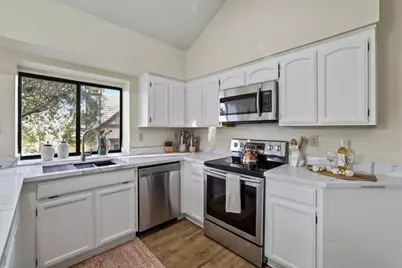 7527 Morevern Cir, San Jose, CA 95135 - Photo 10