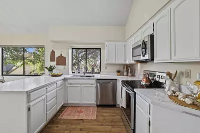 7527 Morevern Cir, San Jose, CA 95135 - Photo 6