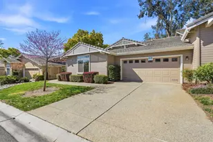 8642 Solera Dr, San Jose, CA 95135 - Photo 6