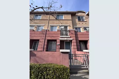 710 City Walk Pl 3, Hayward, CA 94541 - Photo 2