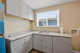 6928 Fresno St, Oakland, CA 94605 - Photo 12