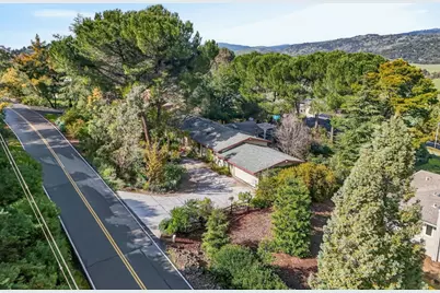 17490 Blue Jay Dr, Morgan Hill, CA 95037 - Photo 4