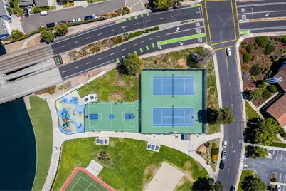 851 Peary, Foster City, CA 94404 - Photo 32