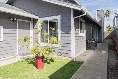 11 Fresa Pl, Salinas, CA 93905 - Photo 2