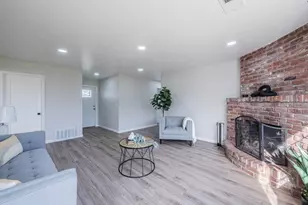 18594 Northridge Dr, Salinas, CA 93906 - Photo 6