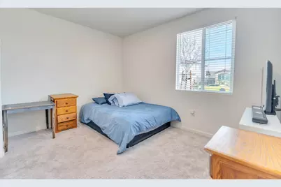 341 Manchester Dr, Los Banos, CA 93635 - Photo 12