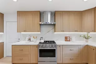 1526 Crespi Dr, San Jose, CA 95129 - Photo 12