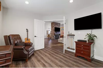 7945 Caledonia Dr, San Jose, CA 95135 - Photo 20