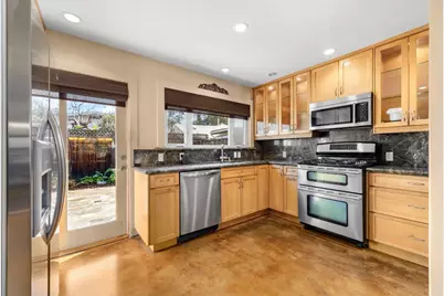 624 Riverview Dr, Capitola, CA 95010 - Photo 18