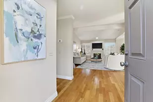 7351 Via Laguna, San Jose, CA 95135 - Photo 2