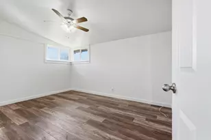 203 W Pearl Ave, Stockton, CA 95207 - Photo 24