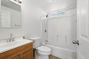 203 W Pearl Ave, Stockton, CA 95207 - Photo 32