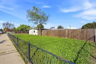 203 W Pearl Ave, Stockton, CA 95207 - Photo 4