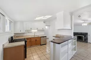 203 W Pearl Ave, Stockton, CA 95207 - Photo 14