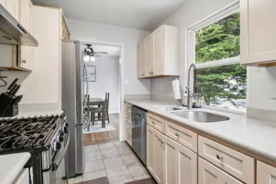 347 Manor Dr, Pacifica, CA 94044 - Photo 22