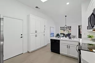 8611 Vineyard Ridge Pl, San Jose, CA 95135 - Photo 10