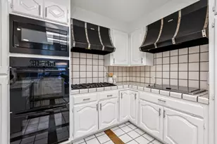 2900 Hillside Dr, Burlingame, CA 94010 - Photo 40