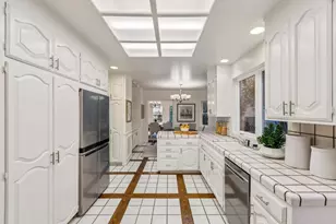 2900 Hillside Dr, Burlingame, CA 94010 - Photo 46