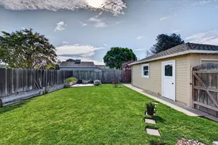 14 San Juan Dr, Salinas, CA 93901 - Photo 24