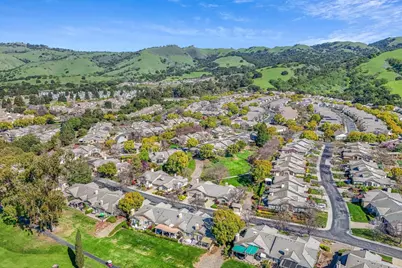 8652 Solera Dr, San Jose, CA 95135 - Photo 48