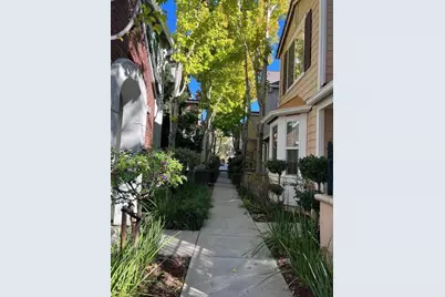 1016 Sallie Ln, Tracy, CA 95376 - Photo 2