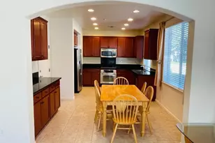 1016 Sallie Ln, Tracy, CA 95376 - Photo 6