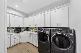 1743 Santa Barbara Dr, San Jose, CA 95125 - Photo 12