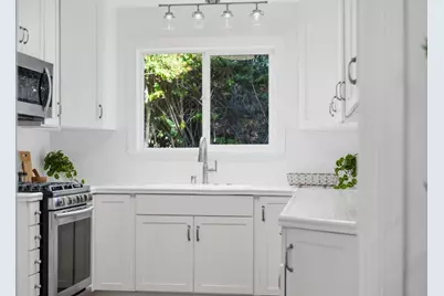 306 Schroeder St, Sunnyvale, CA 94085 - Photo 18