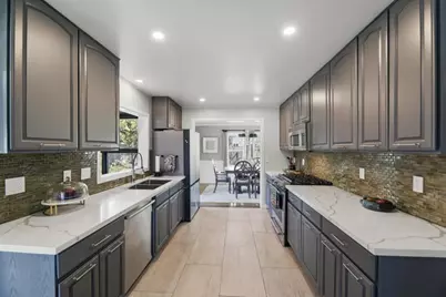 2501 Bailey Ave, San Jose, CA 95128 - Photo 4