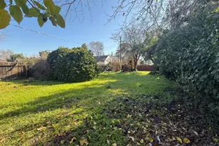 1490 Davis St, San Jose, CA 95126 - Photo 26