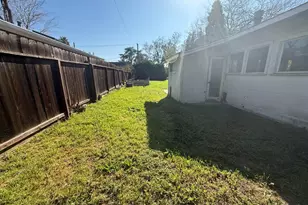 1490 Davis St, San Jose, CA 95126 - Photo 24