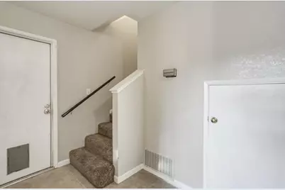 1419 Squire Ct, Hollister, CA 95023 - Photo 16