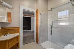 262 E 6th St, Gilroy, CA 95020 - Photo 8