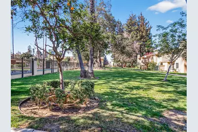 6103 Edenhall Dr, San Jose, CA 95129 - Photo 36