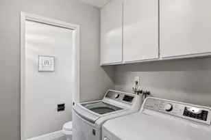 6103 Edenhall Dr, San Jose, CA 95129 - Photo 32