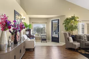 1901 Calistoga Dr, Hollister, CA 95023 - Photo 10