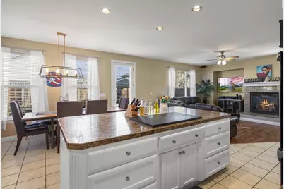 1901 Calistoga Dr, Hollister, CA 95023 - Photo 12