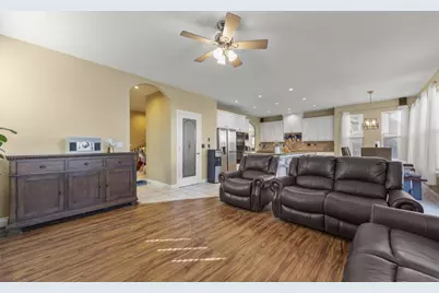 1901 Calistoga Dr, Hollister, CA 95023 - Photo 20