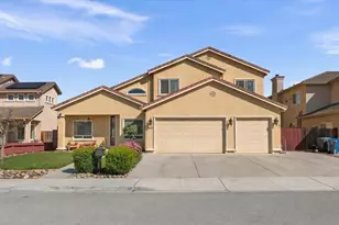 1901 Calistoga Dr, Hollister, CA 95023 - Photo 2