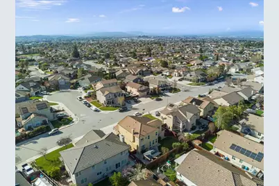 1901 Calistoga Dr, Hollister, CA 95023 - Photo 54