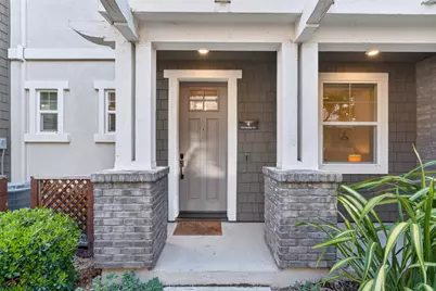 818 Gridley Ter 4, Sunnyvale, CA 94085 - Photo 2