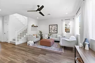 211 Arabian Ln, Hollister, CA 95023 - Photo 8