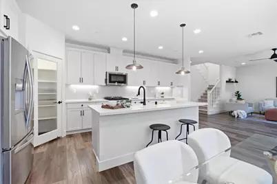 211 Arabian Ln, Hollister, CA 95023 - Photo 16