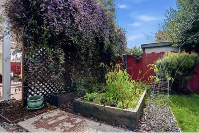 2115 Clarke Ave, East Palo Alto, CA 94303 - Photo 36