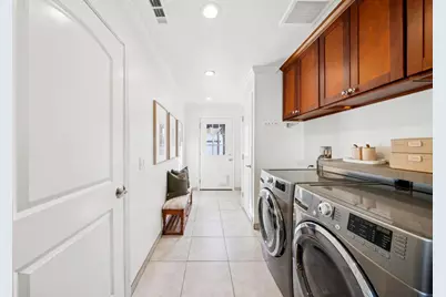 15146 Stratford Dr, San Jose, CA 95124 - Photo 48