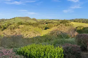 9008 Village View Dr, San Jose, CA 95135 - Photo 6