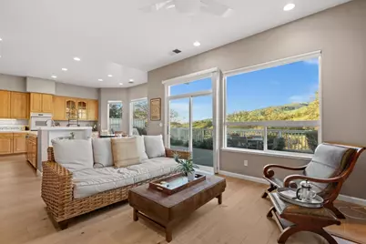 9008 Village View Dr, San Jose, CA 95135 - Photo 18