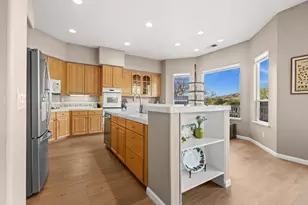 9008 Village View Dr, San Jose, CA 95135 - Photo 14